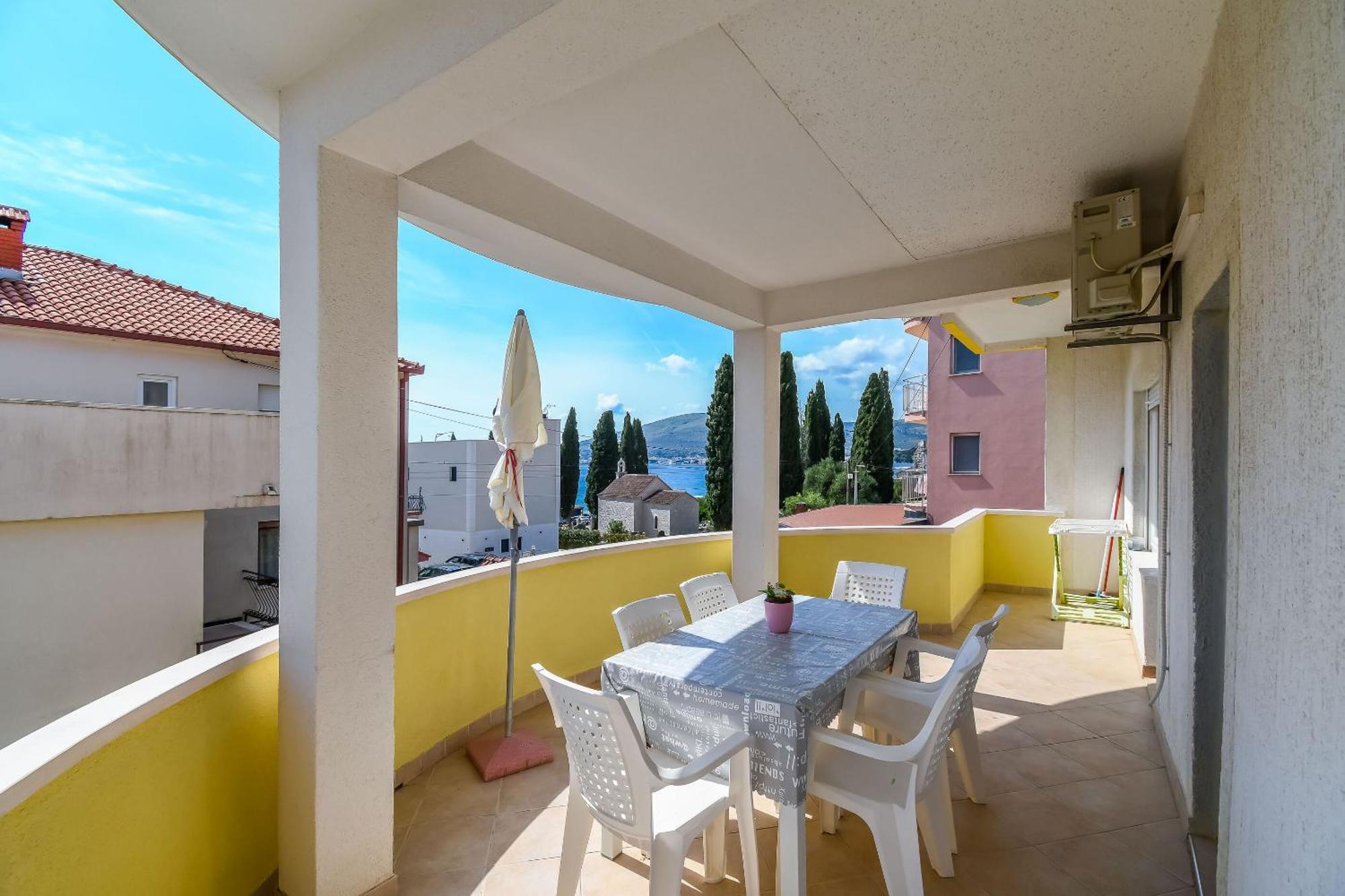 Apartments Tabak Trogir Exterior photo